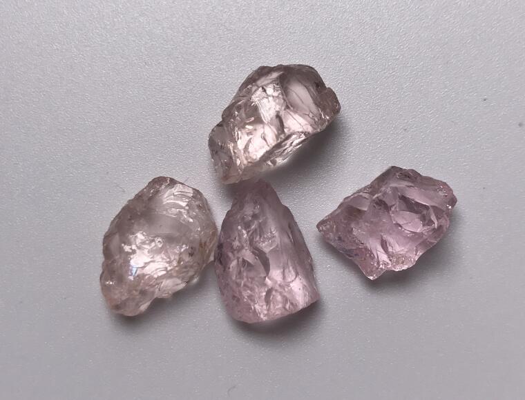 Facet Rough Morganite Per Carat